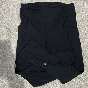 Pace rival 22” lululemon blsck pants. Size 8. Like new